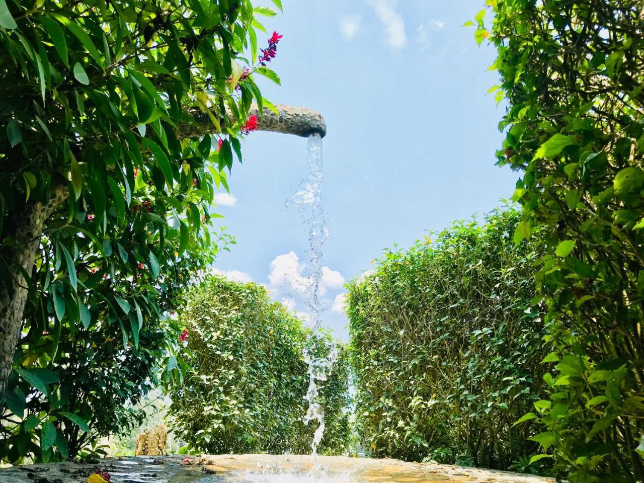Hosteria Tierra Dorada Yantzaza Ngoại thất bức ảnh