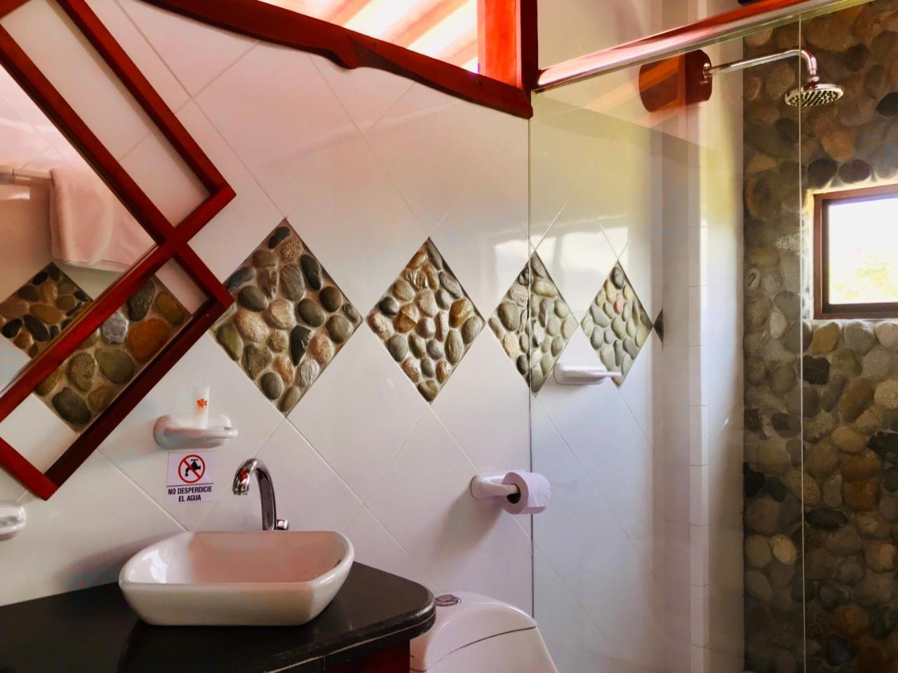Hosteria Tierra Dorada Yantzaza Ngoại thất bức ảnh