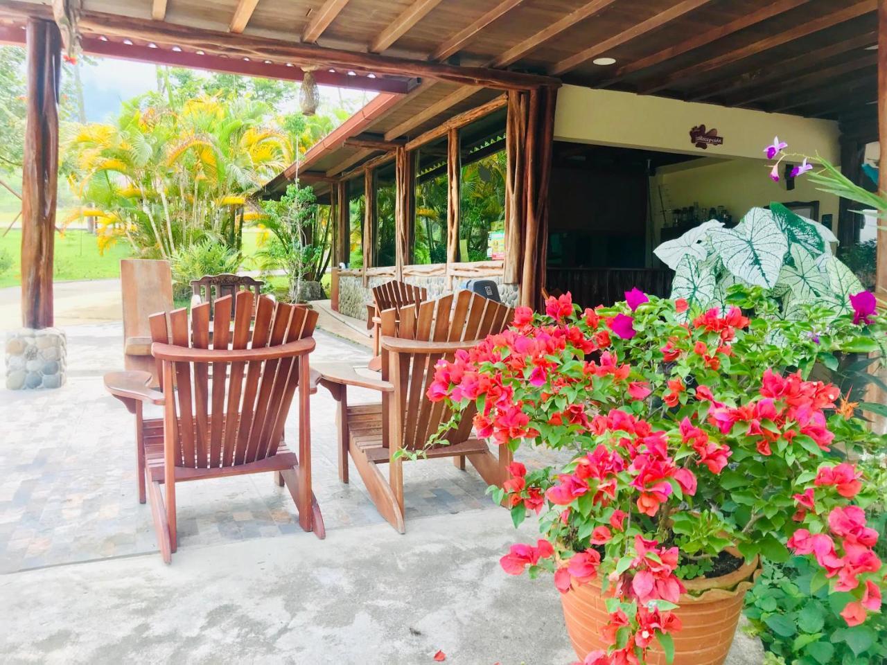 Hosteria Tierra Dorada Yantzaza Ngoại thất bức ảnh